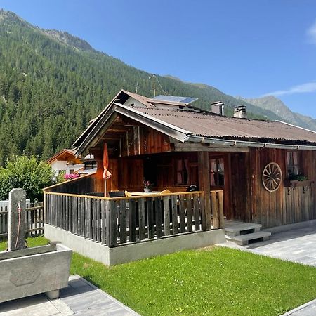 Apart Luibisblick Apartment Sankt Leonhard im Pitztal Exterior photo